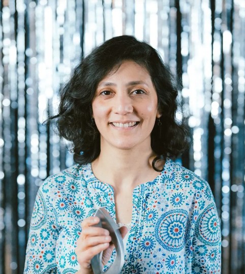 Colourful sound experiments